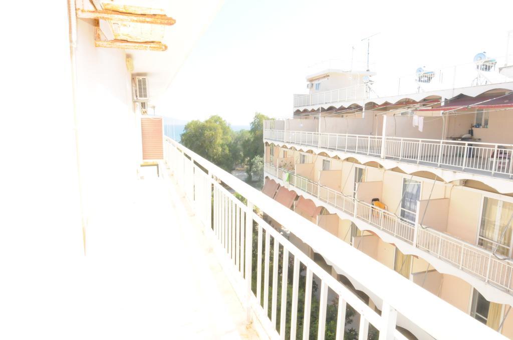 Kinetta Apartments Agioi Apostoloi  外观 照片