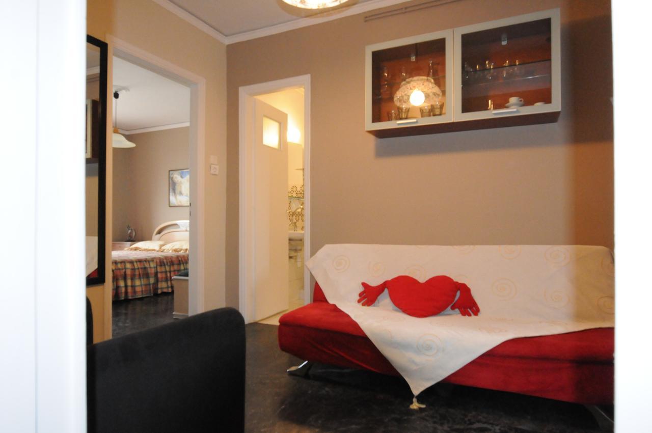 Kinetta Apartments Agioi Apostoloi  外观 照片