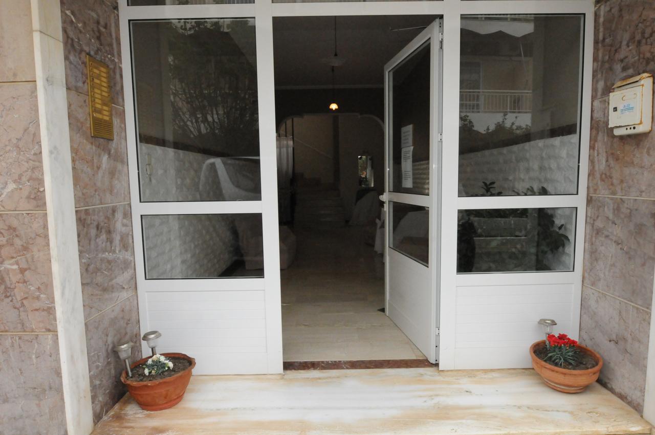 Kinetta Apartments Agioi Apostoloi  外观 照片