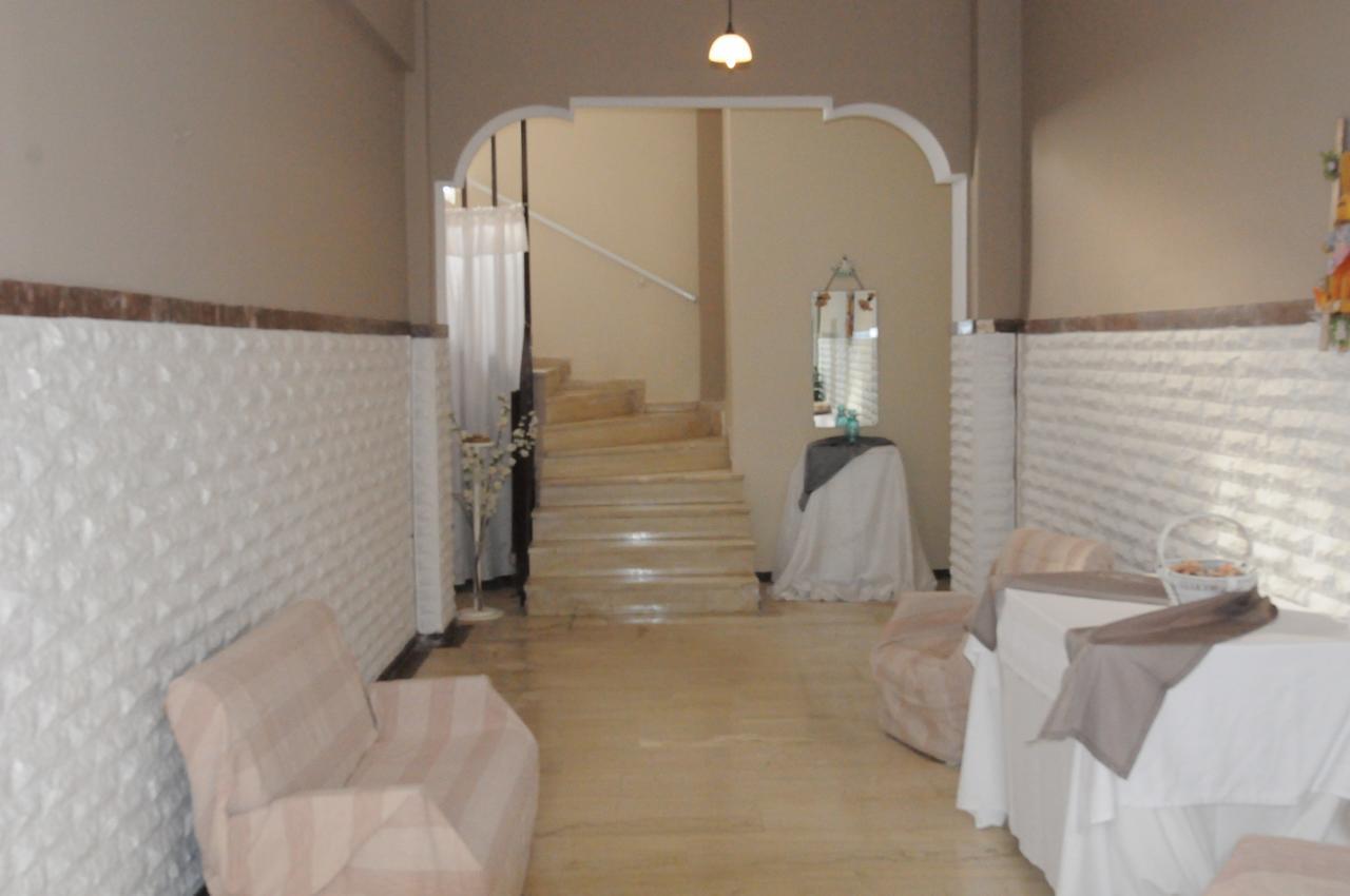 Kinetta Apartments Agioi Apostoloi  外观 照片